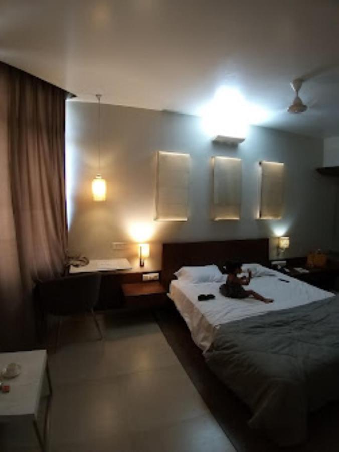 Hotel Maratha Residency,Ратнагири Экстерьер фото