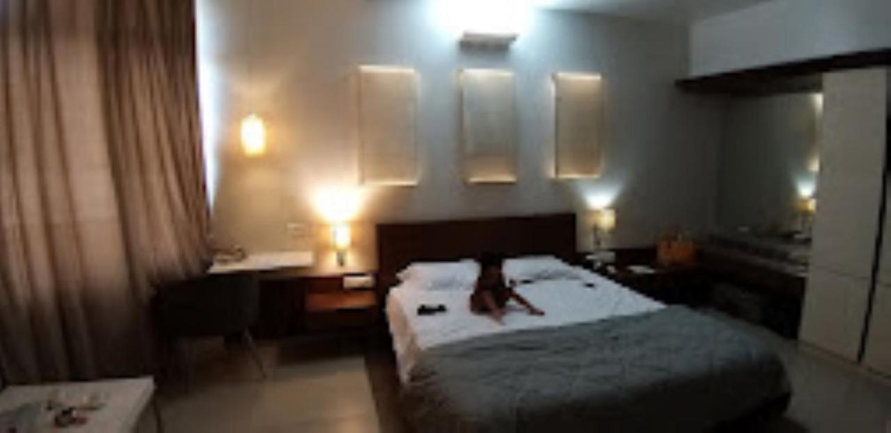 Hotel Maratha Residency,Ратнагири Экстерьер фото