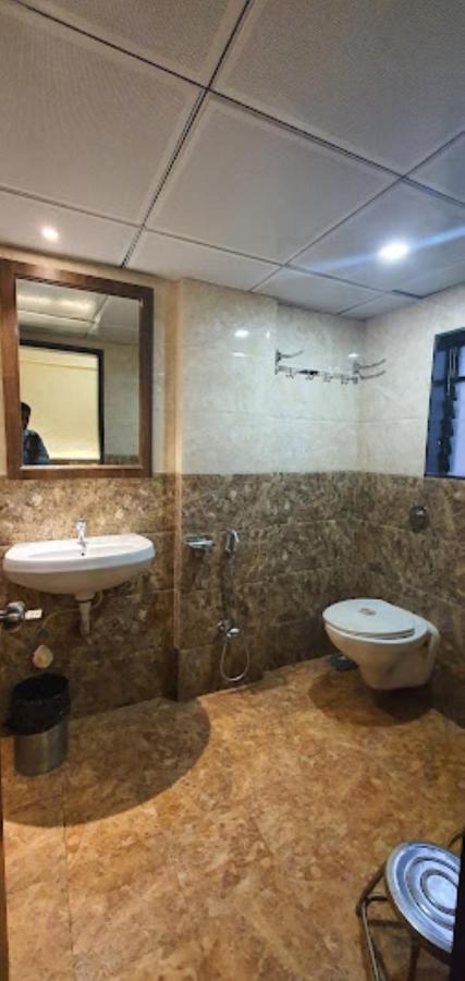 Hotel Maratha Residency,Ратнагири Экстерьер фото